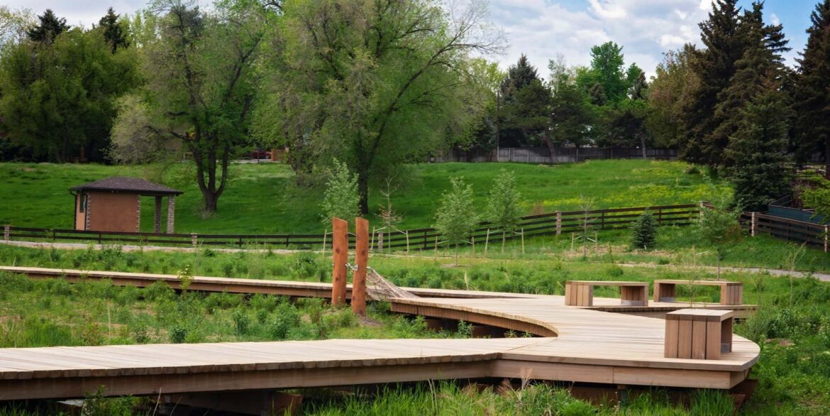 HPM-John-Meade-Park-deck