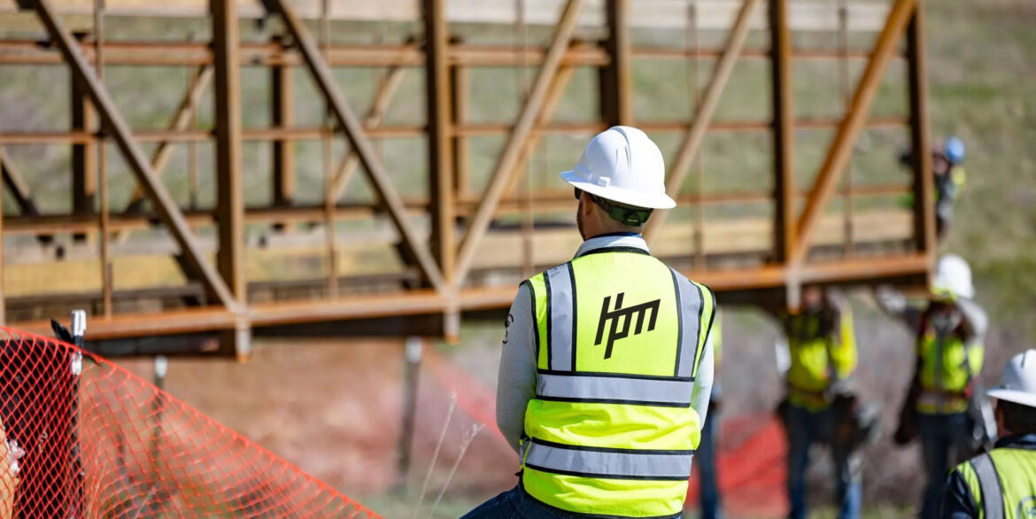 HPM-North-Sky-Bridge-setting-bridge